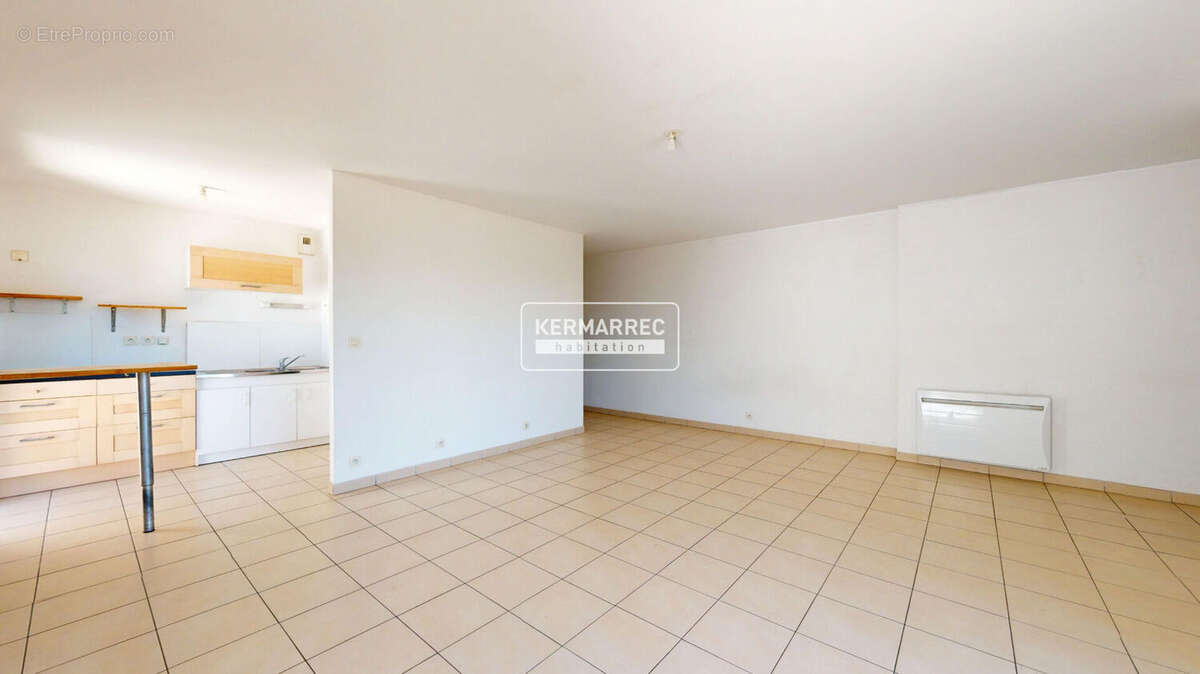 Appartement T3 / Garage - GRENERAIE - photo 9