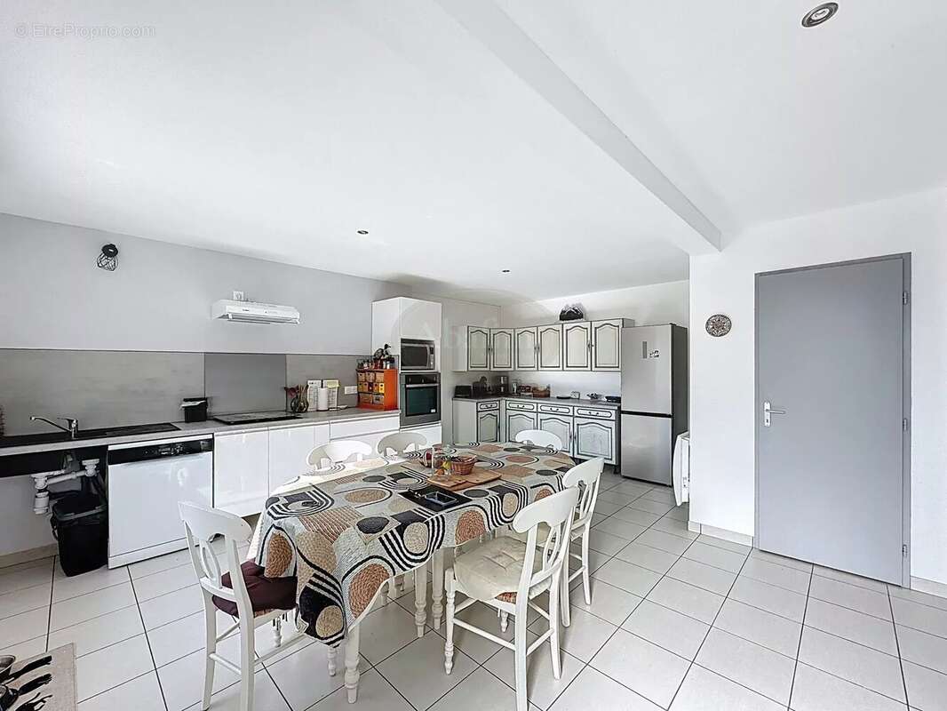 Maison à VIC-EN-BIGORRE