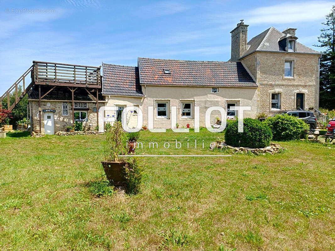 Maison à HOUTTEVILLE
