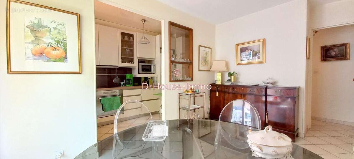 Appartement à PARIS-20E