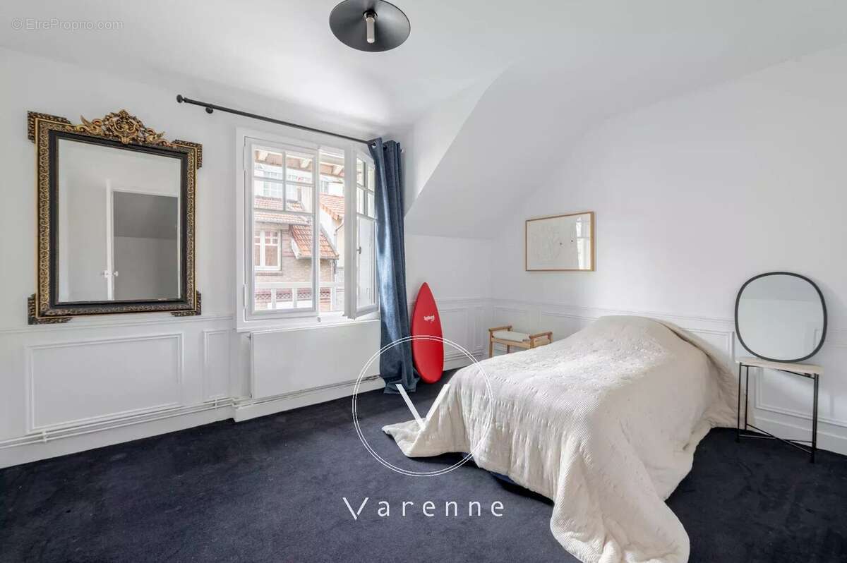 Maison à PARIS-14E