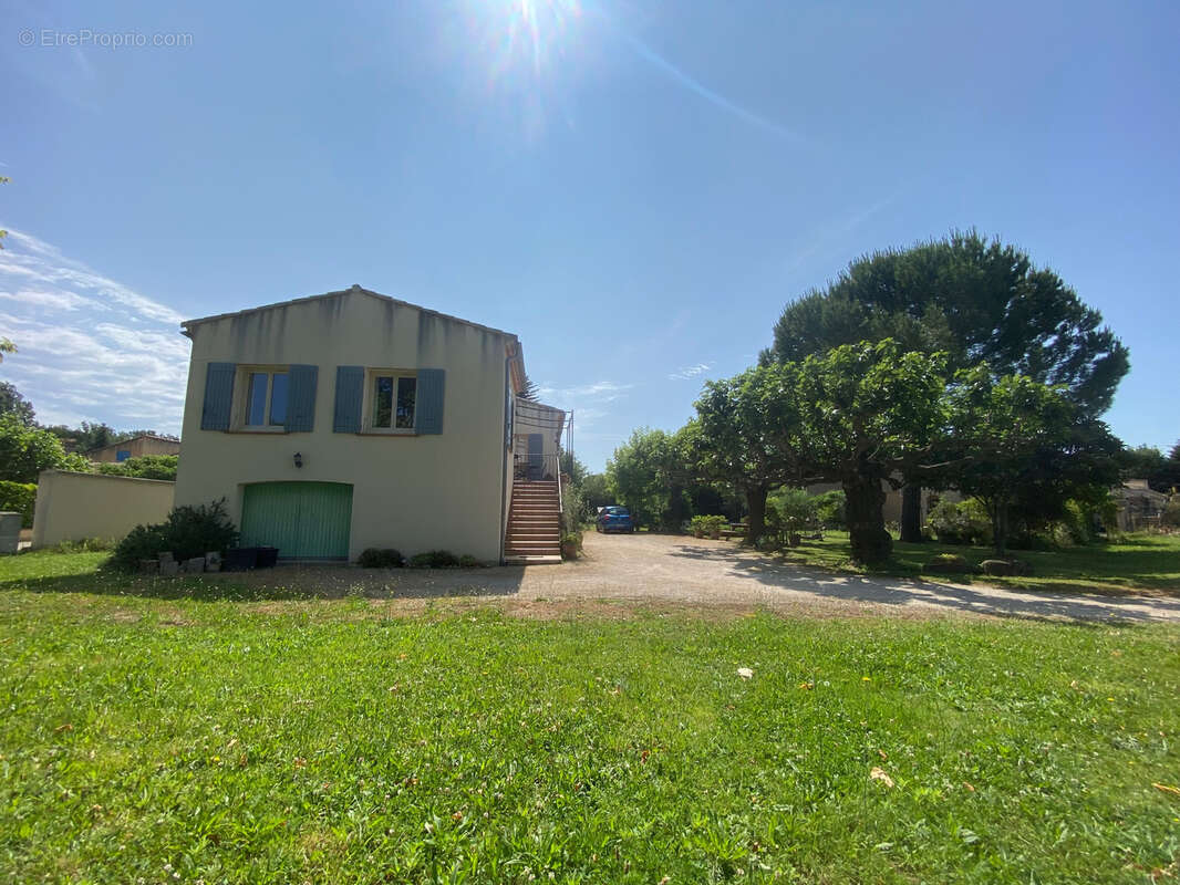 Maison à CADEROUSSE