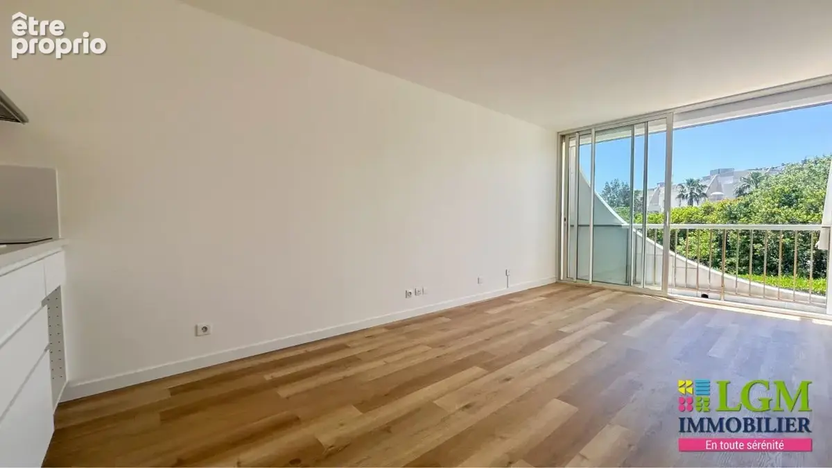 LA LA GRANDE-MOTTE – Superbe T2 rénové de 31 m² à 2 minutes de la mer - photo 3