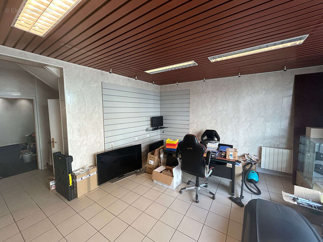 Commerce à PONT-L&#039;ABBE