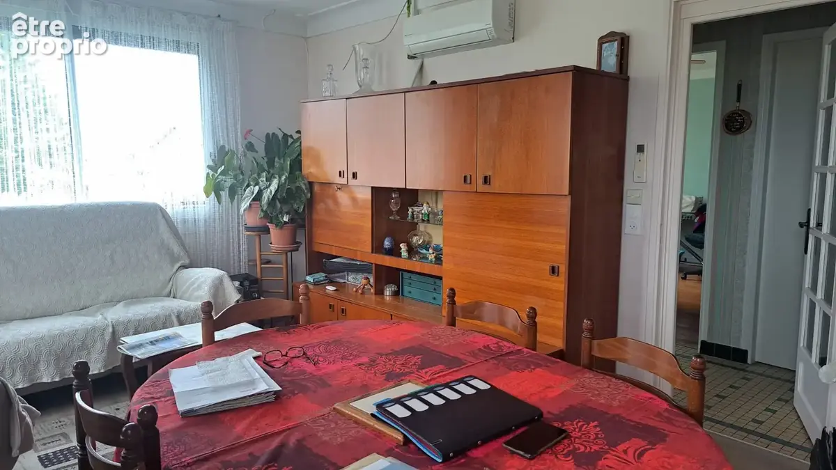 Maison individuelle F4 TBE + dépendances sur  2848m2 de terrain arboré - photo 7