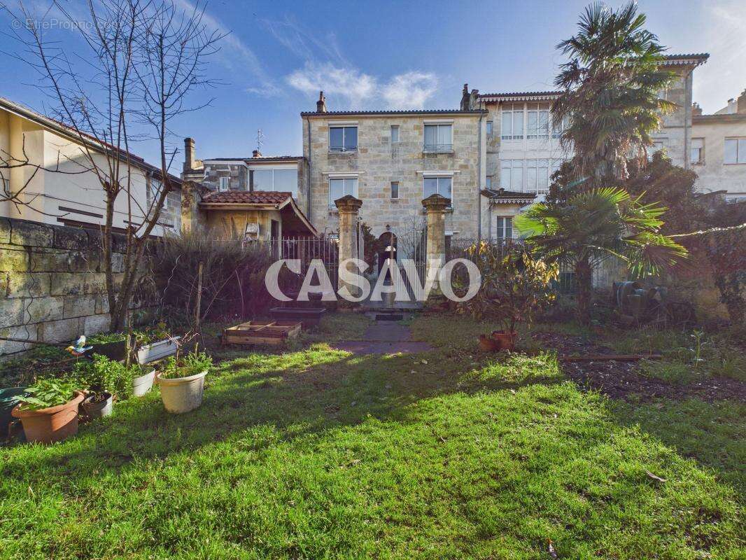 Appartement à BORDEAUX