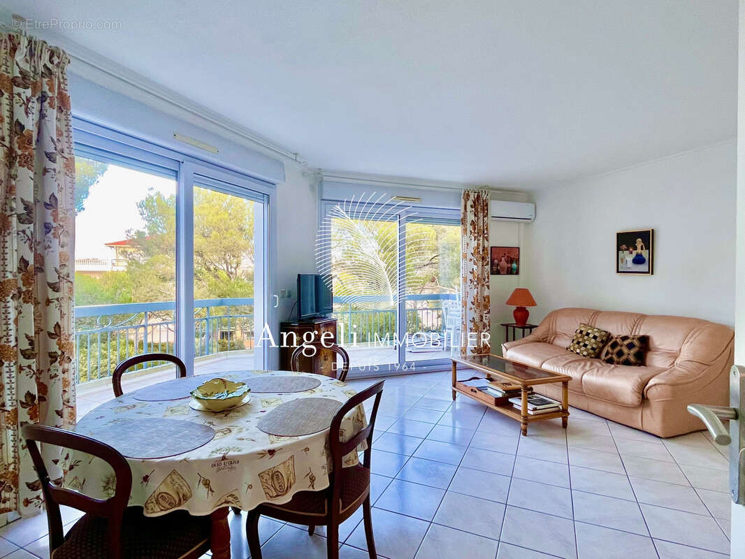 Appartement à FREJUS