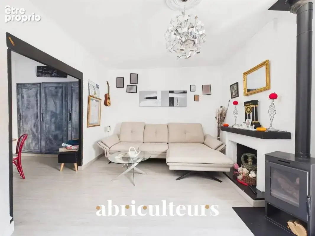Maison de village de 152 m² avec terrasse en vente à La-Roque-d'Anthéron  (13640) - photo 3