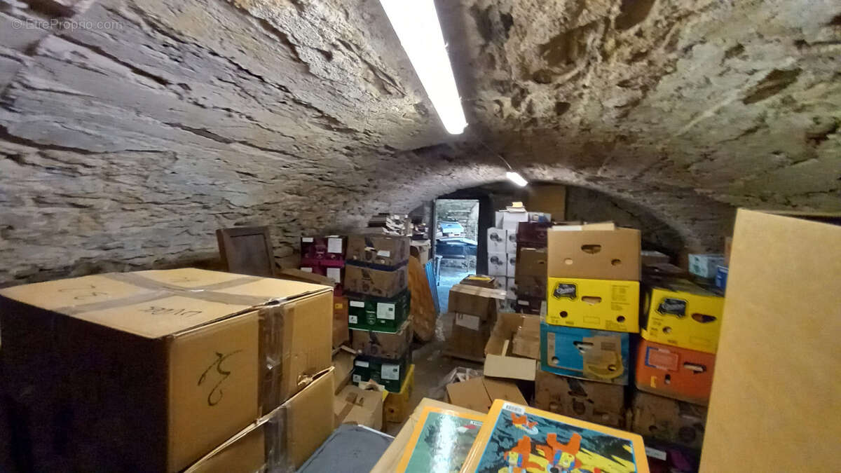 Maison à COLOMBIERES-SUR-ORB