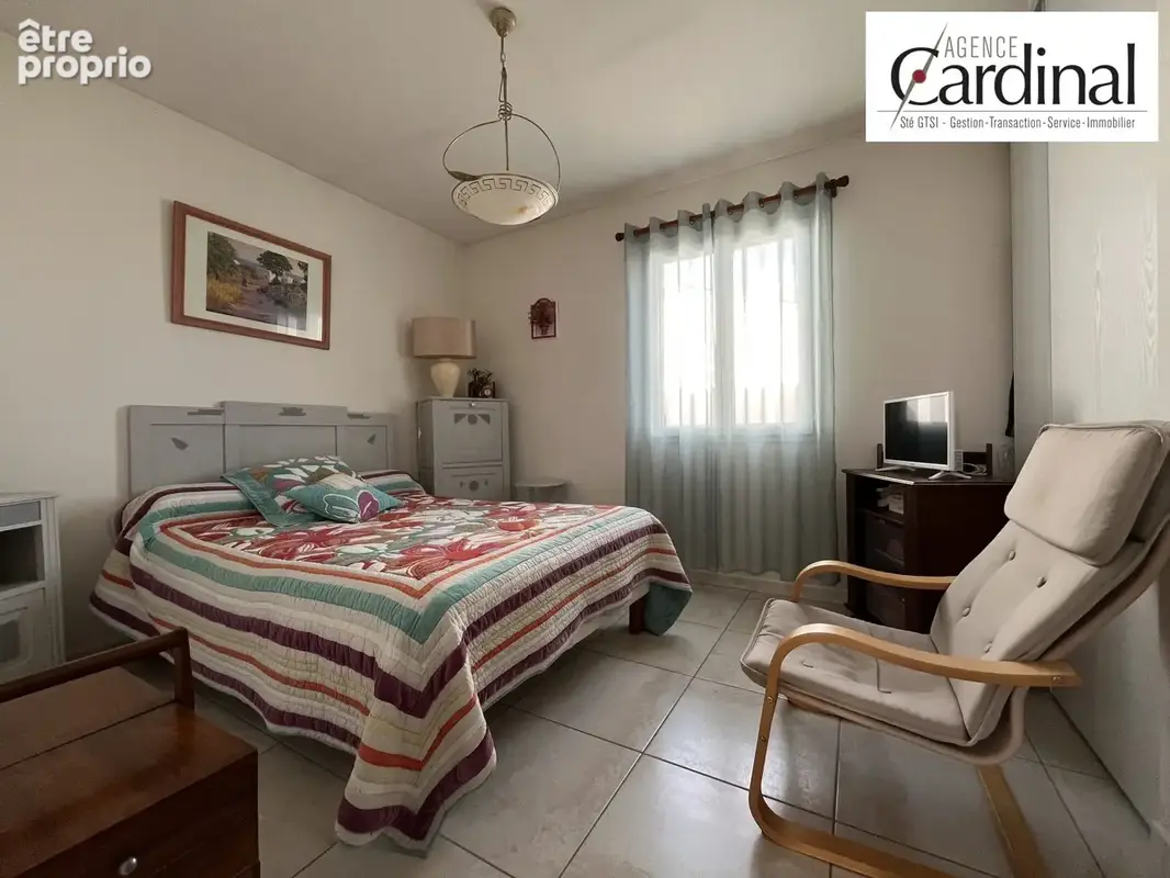 Maison 4 pièces 99 m² à vendre à Lamanon (13113) - photo 5