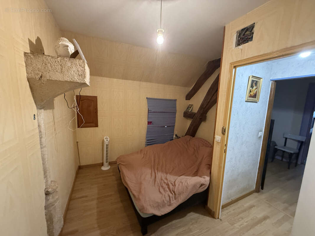 Appartement à COULMIER-LE-SEC