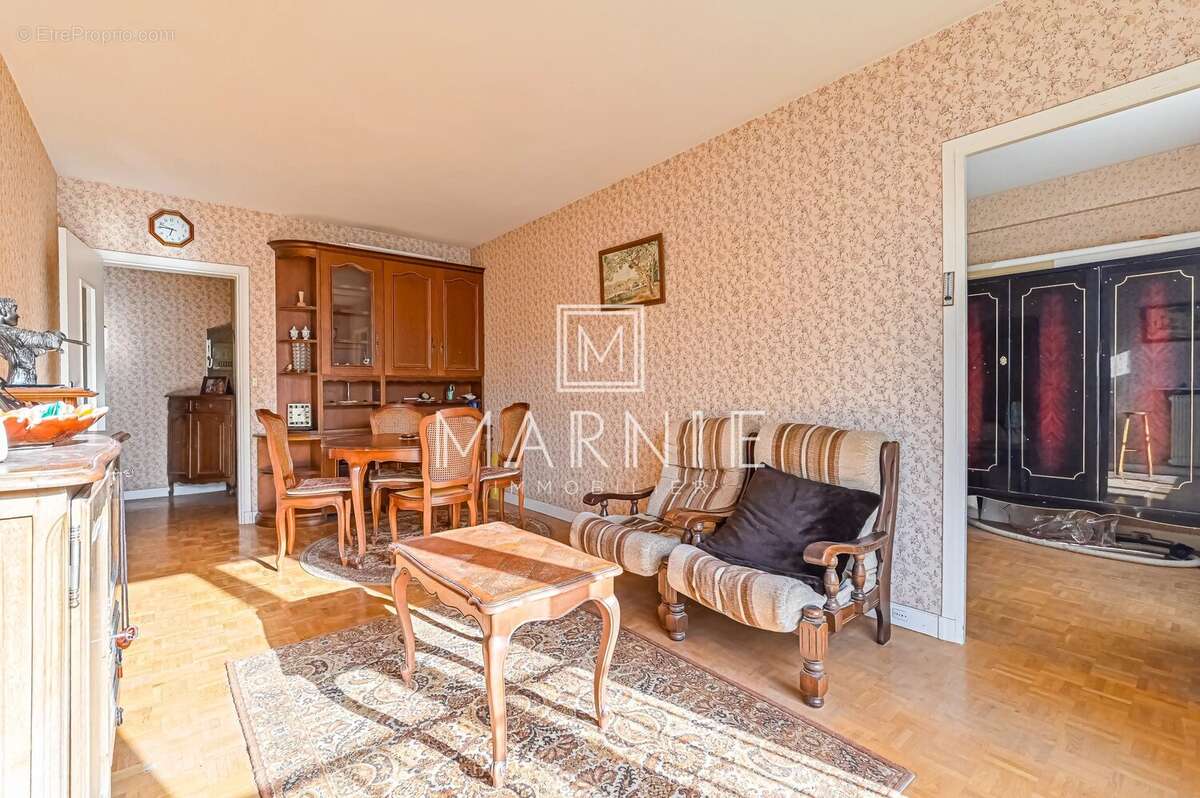 Appartement à PARIS-15E