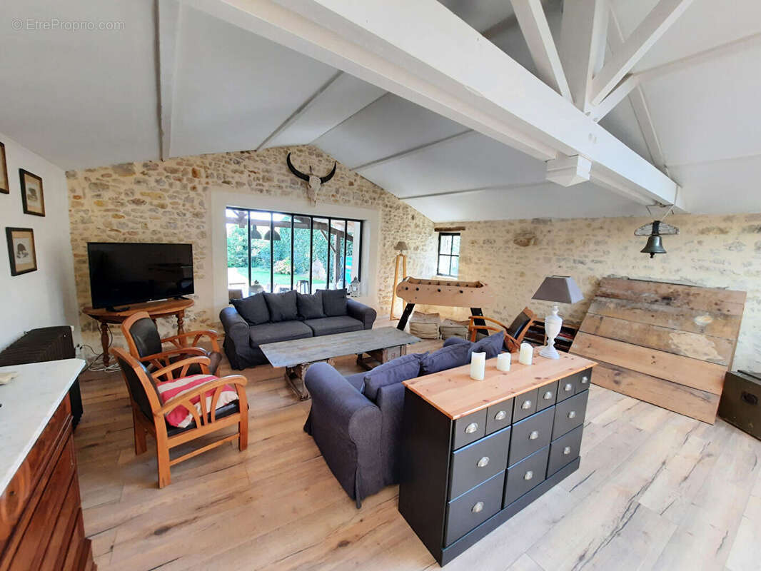 Maison à SAINT-MICHEL-EN-L&#039;HERM