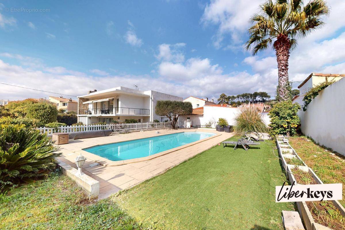 Maison à LA PENNE-SUR-HUVEAUNE