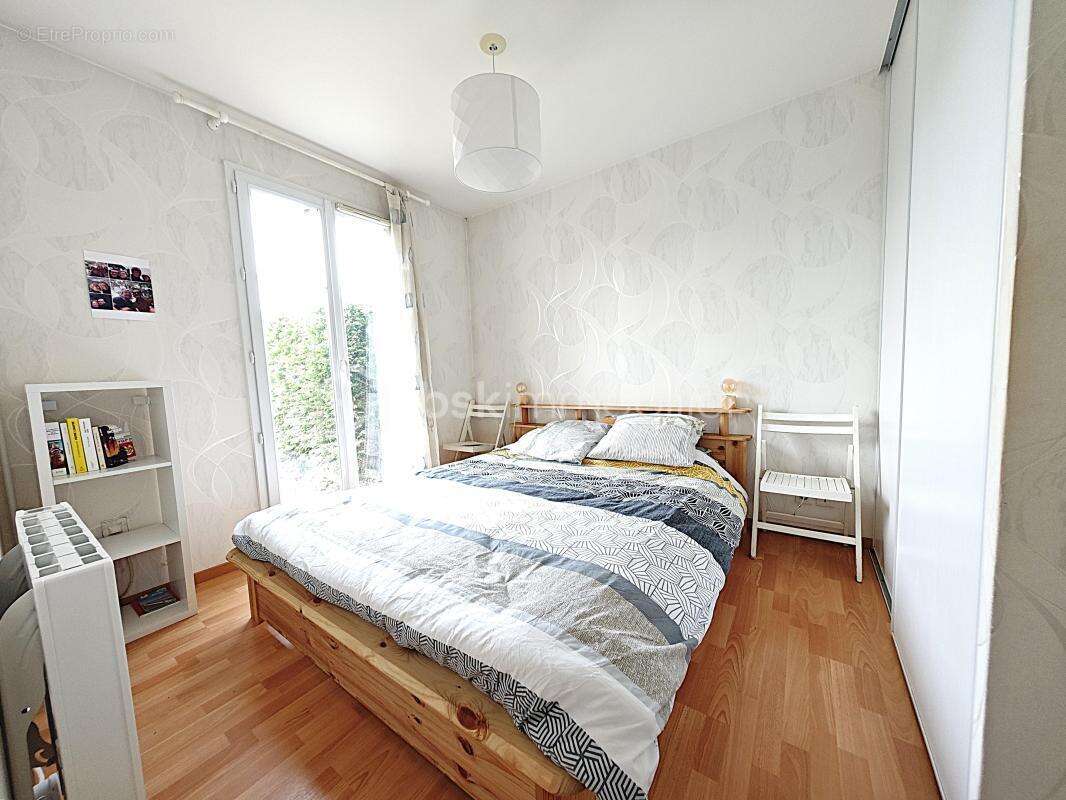 Appartement à LES ESSARTS-LE-ROI