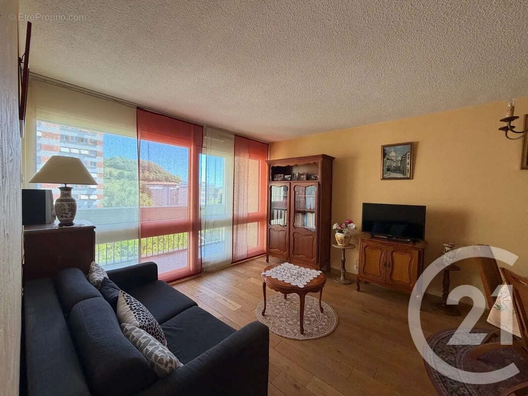 Appartement 69 m² à Aurillac  - photo 5