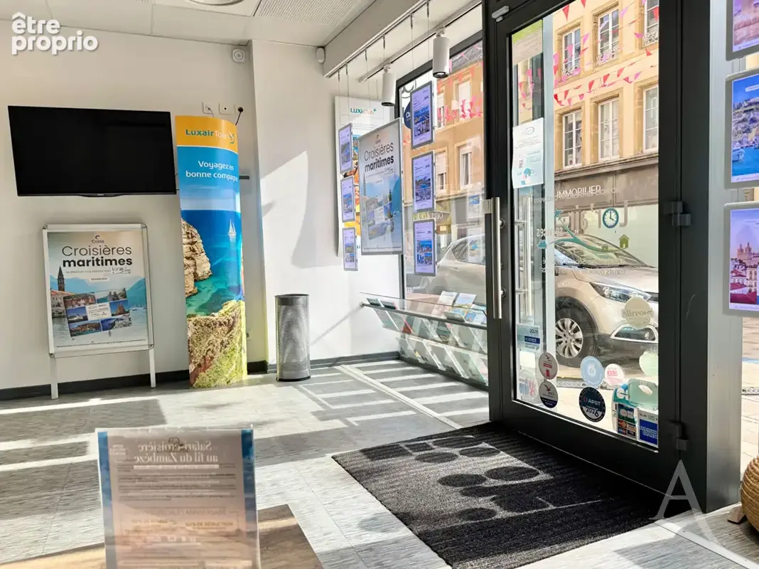 Local commercial déjà loué (rentabilité de 11%) avec annexes + caves - photo 5