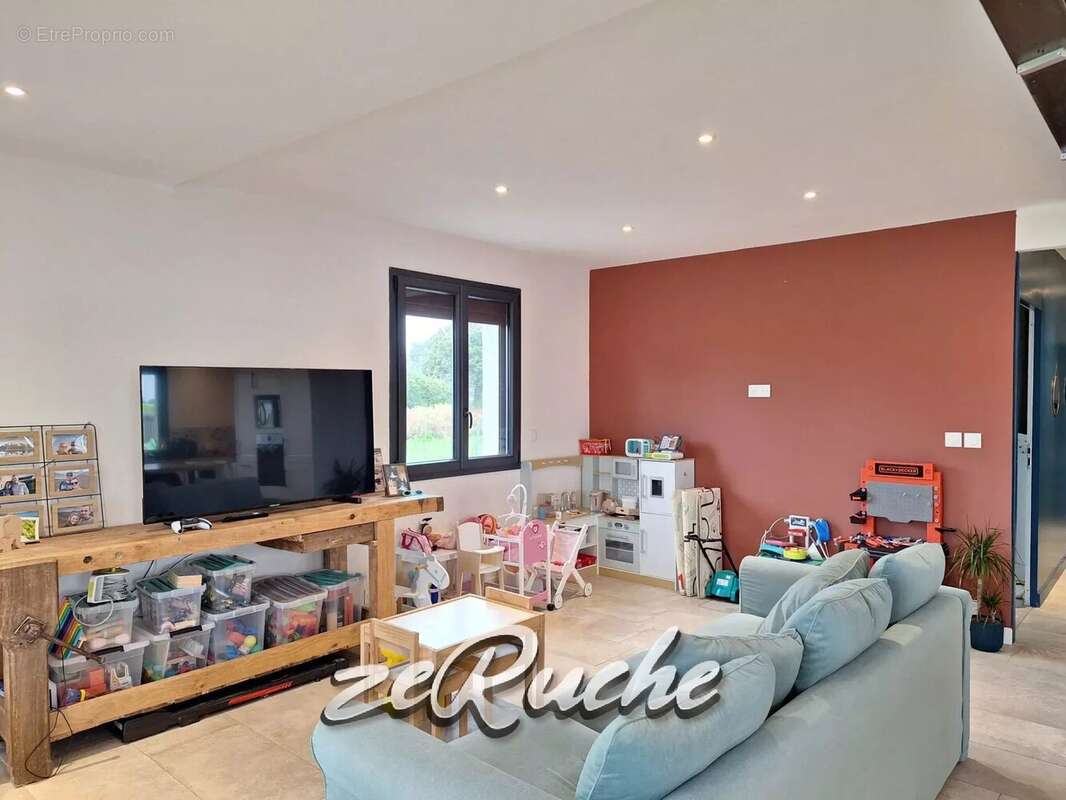 Maison à SAINT-GERMAIN-D&#039;ELLE