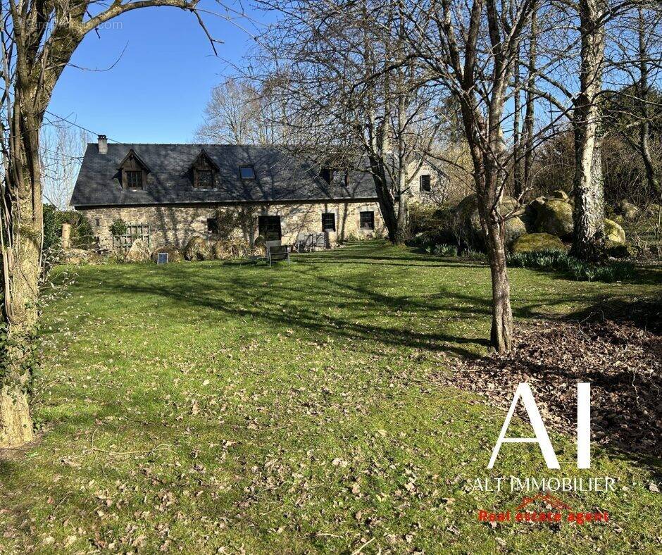 Maison à PONT-D&#039;OUILLY