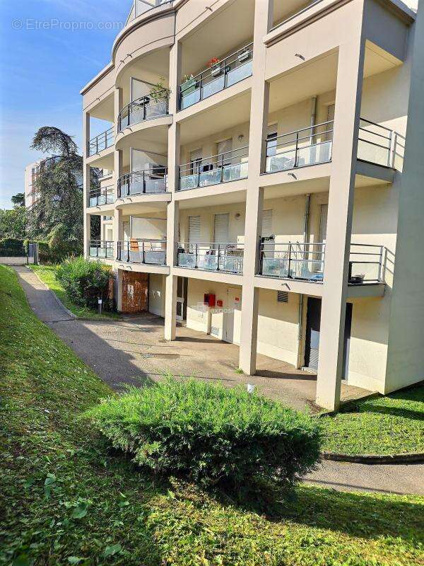 Appartement à LYON-8E