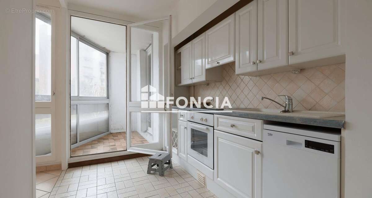 Appartement à CORBEIL-ESSONNES