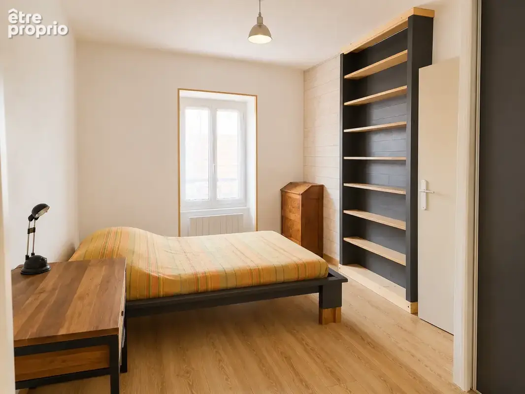 Duplex bon état , avec cave et balcon bon état , environ 62 m2 habitable , proche centre ville et commerces - photo 7