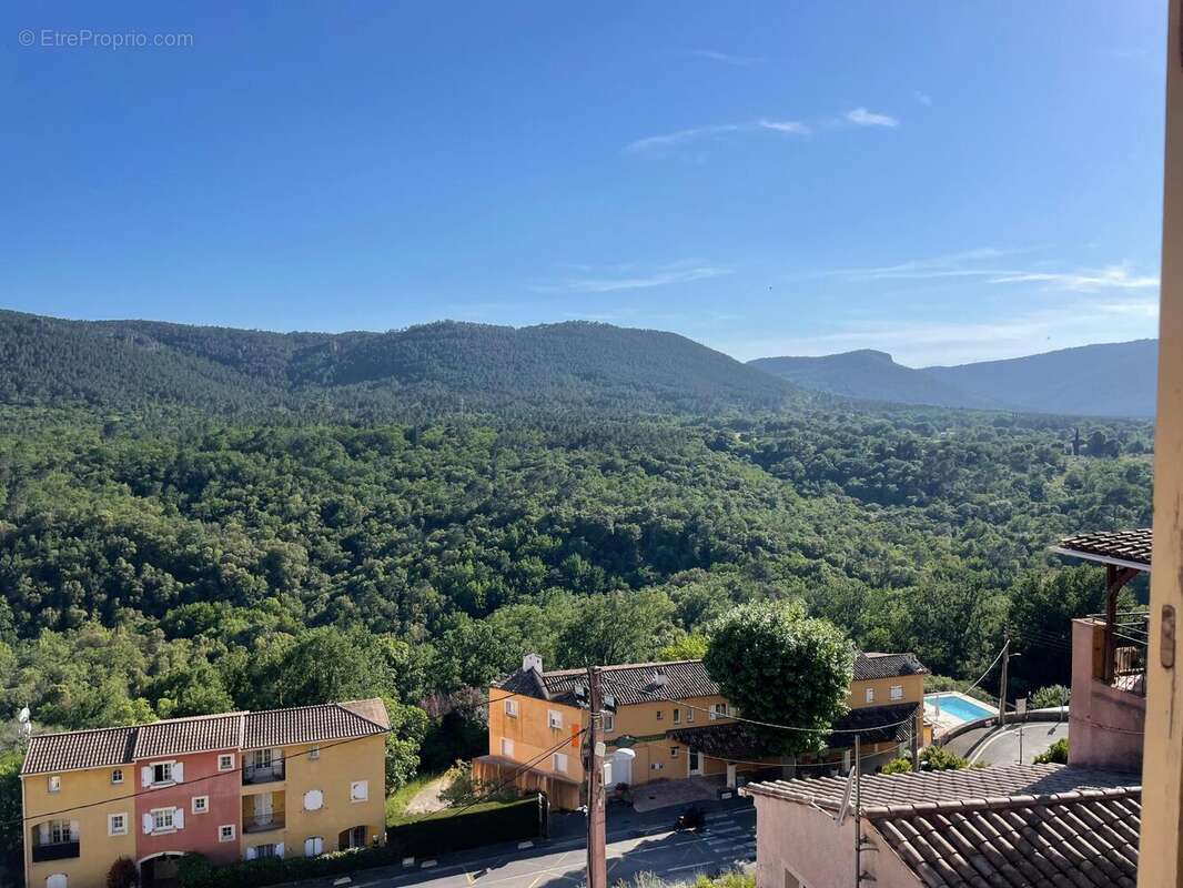 Photo 3 - Appartement à BAGNOLS-EN-FORET