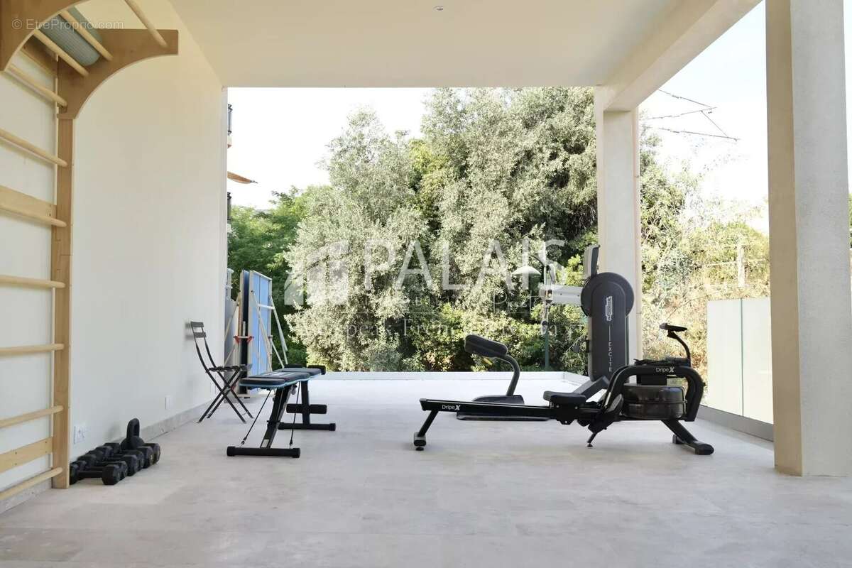 Appartement à BEAULIEU-SUR-MER