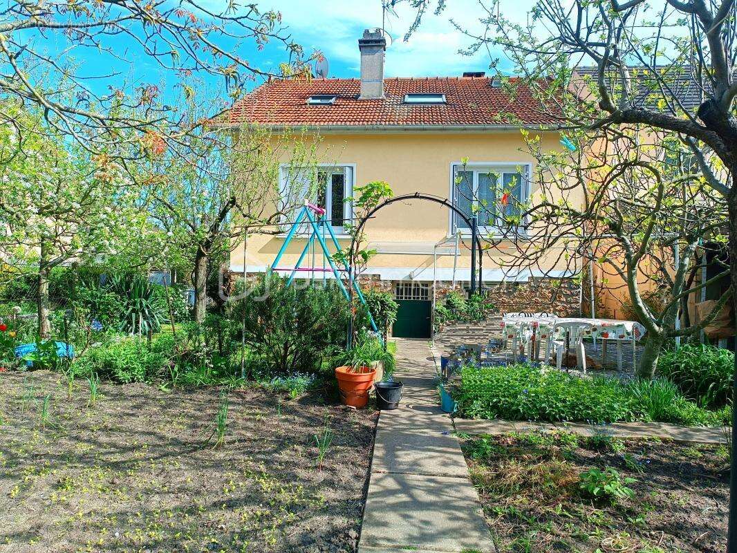 Maison à AULNAY-SOUS-BOIS