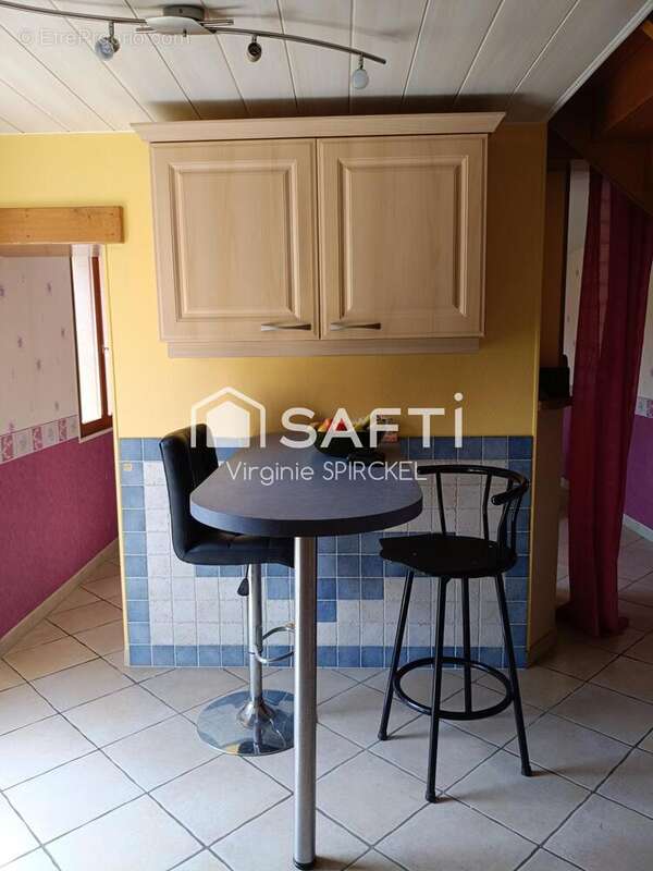 Maison 100 m² à Barquet  - photo 7