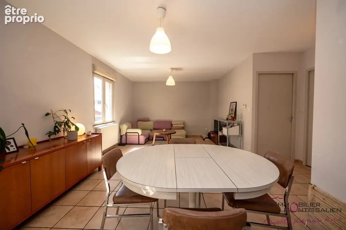 Appartement centre village MOUTHE - photo 6