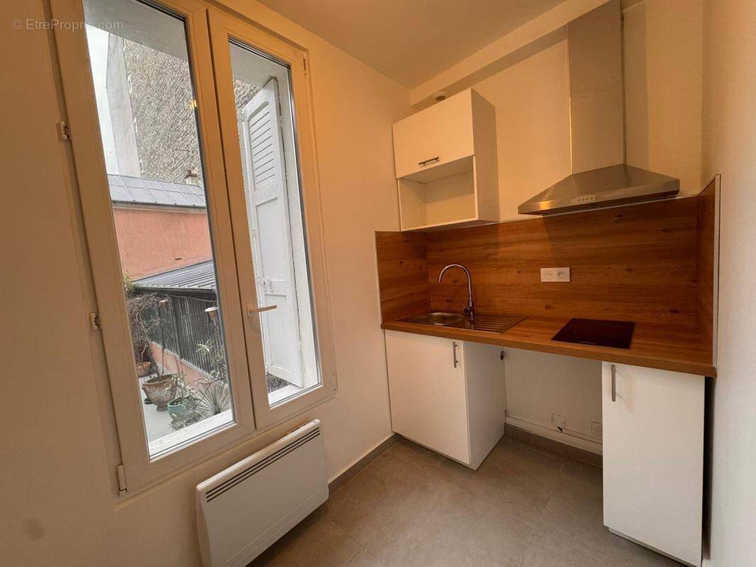 Appartement à PARIS-20E