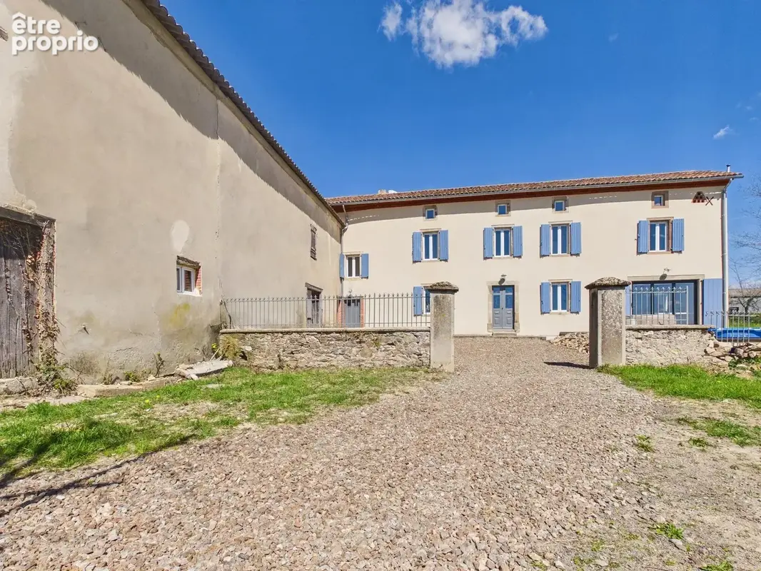 Près de Monestiés, ancien corps de ferme renové avec 3800 m²  de terrain - photo 20