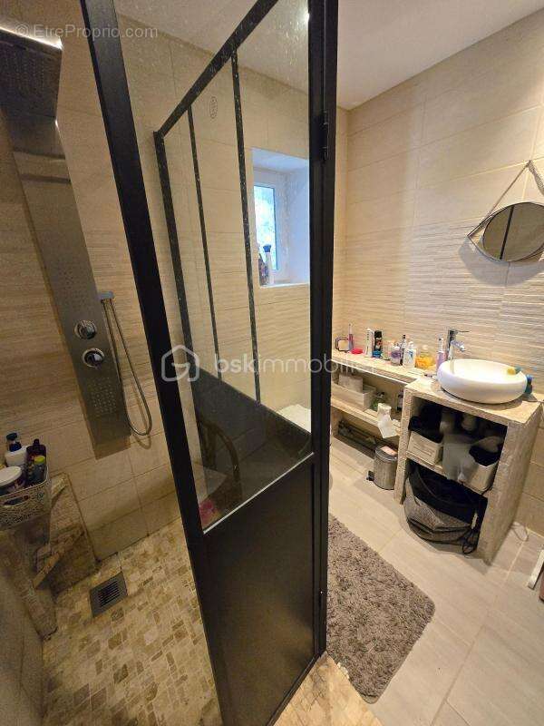 Maison à PARIGNY-LES-VAUX