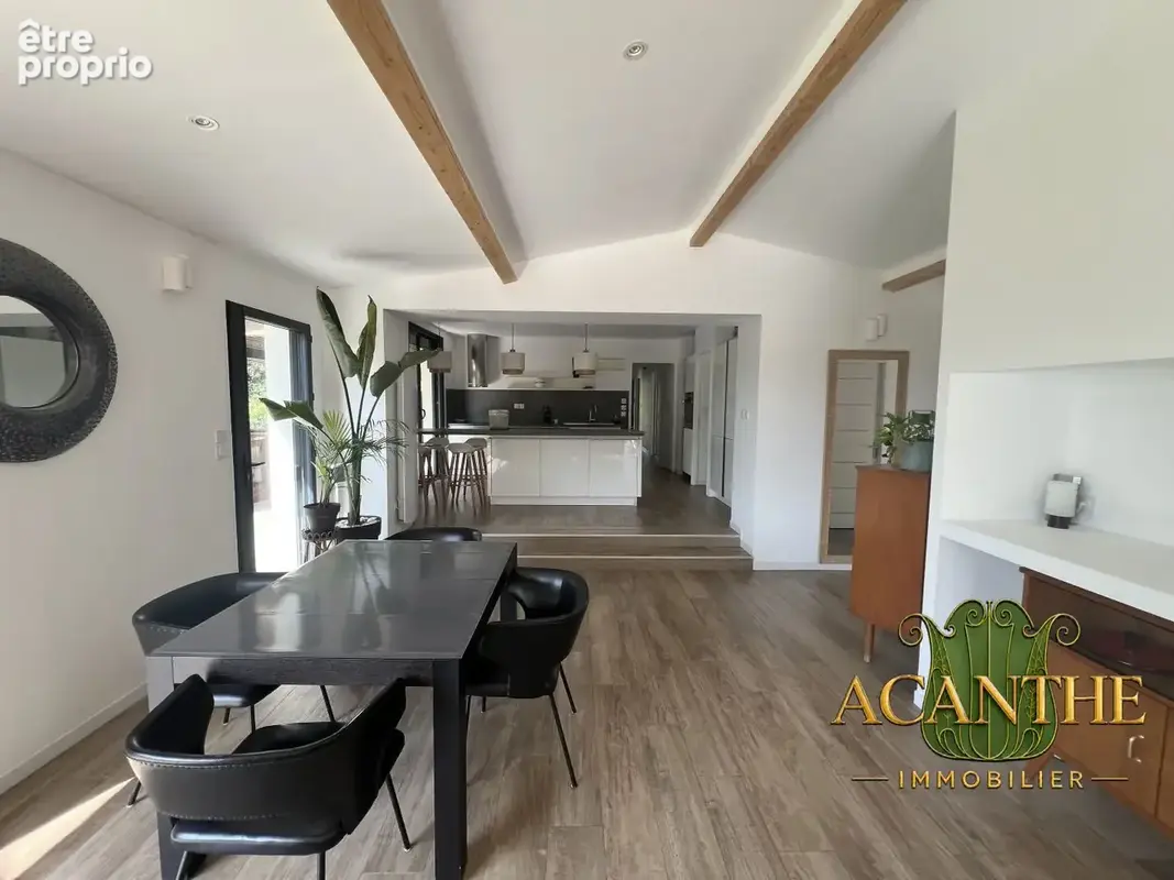 Maison 5 pièces 140 m² à vendre à Saint-Jean-De-Cuculles (34270) - photo 3