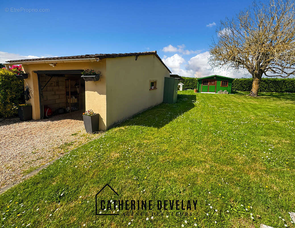 Maison à SAINT-PIERRE-DU-BOSGUERARD