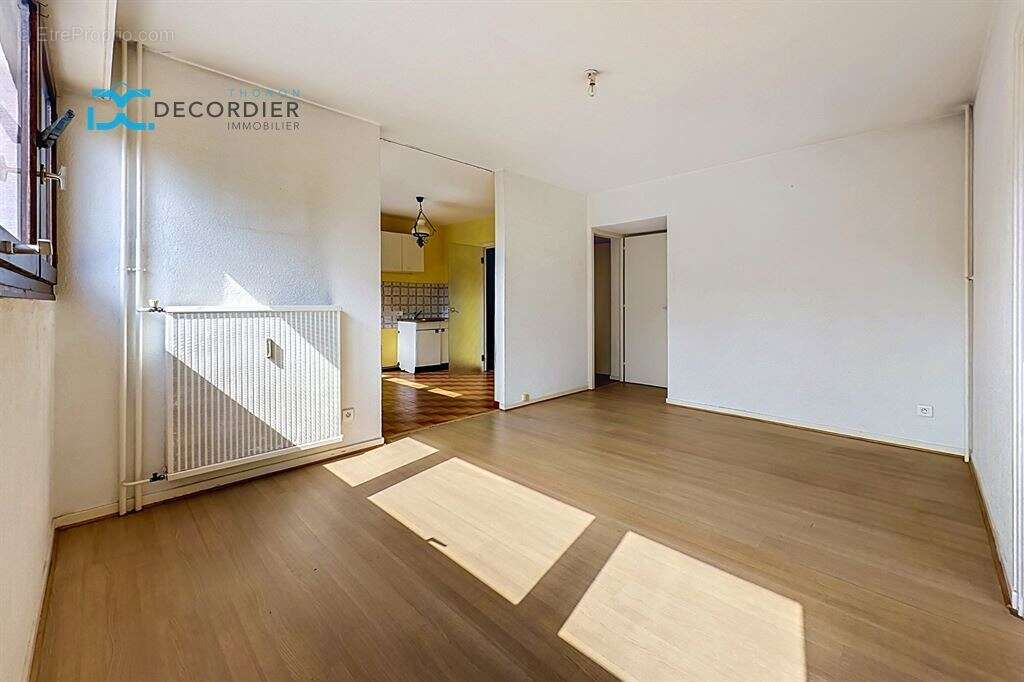 Appartement T2 de 43 m² à rénover - photo 3