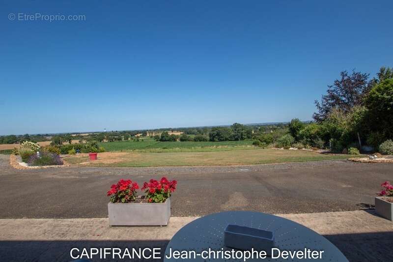 Maison à vendre 3 chambres proche de GORRON (53) sur terrain de 7500 m2 - photo 3
