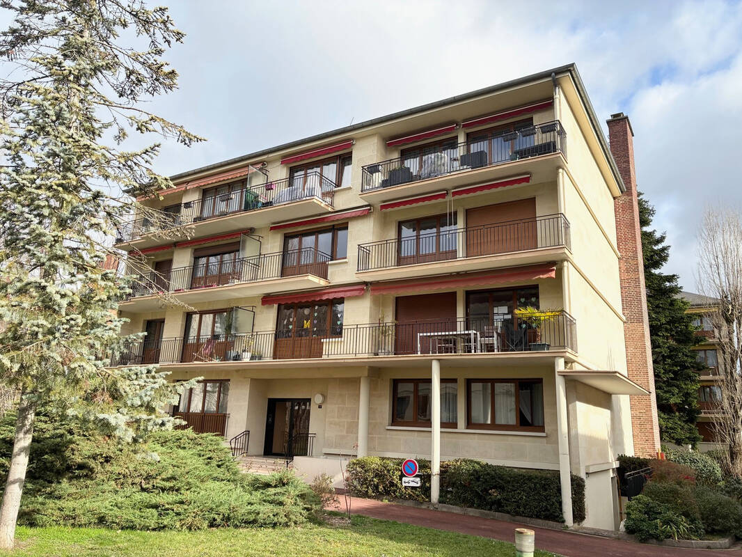 Appartement à ENGHIEN-LES-BAINS