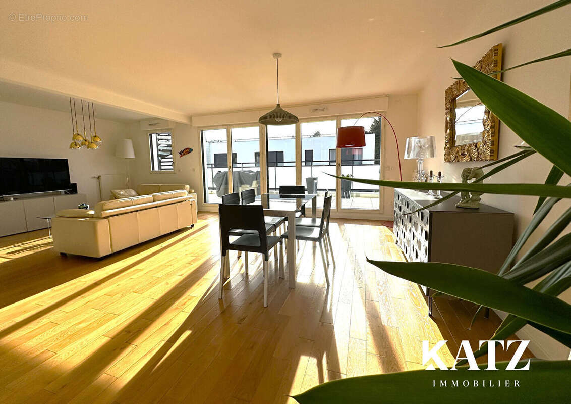 Appartement à GARCHES