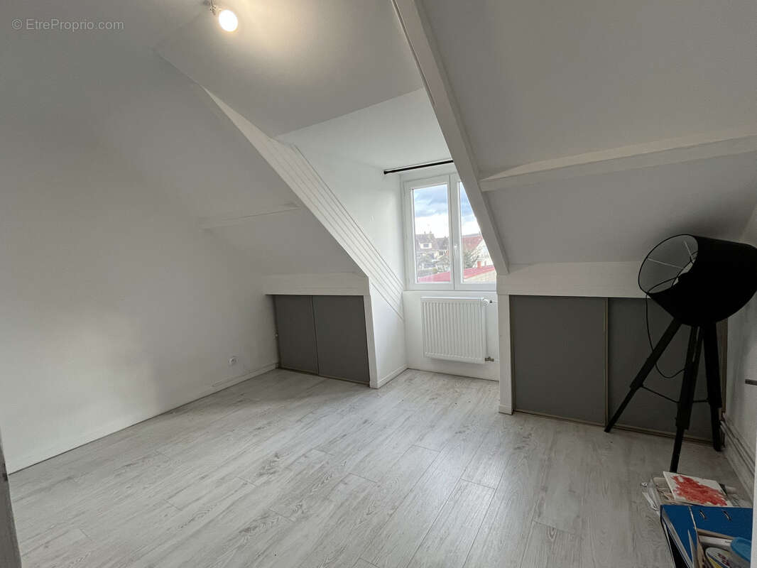 Maison à PONT-SAINTE-MAXENCE