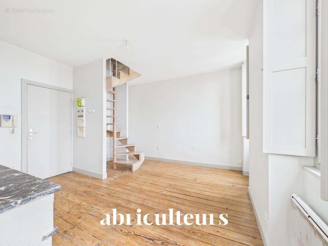 Duplex lumineux avec vue dégagée  à vendre à Bordeaux (33300) - photo 3