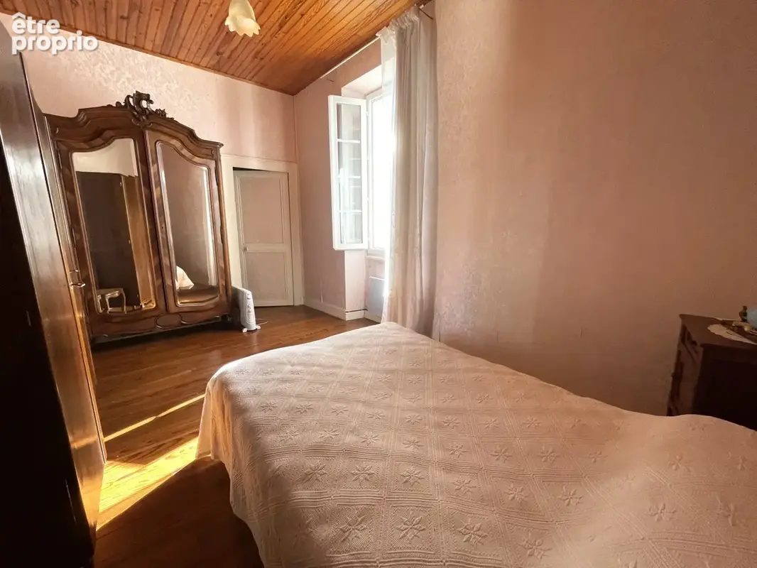 Maison 7 pièces 141 m² à vendre à Sauveterre-De-Guyenne (33540) - photo 9