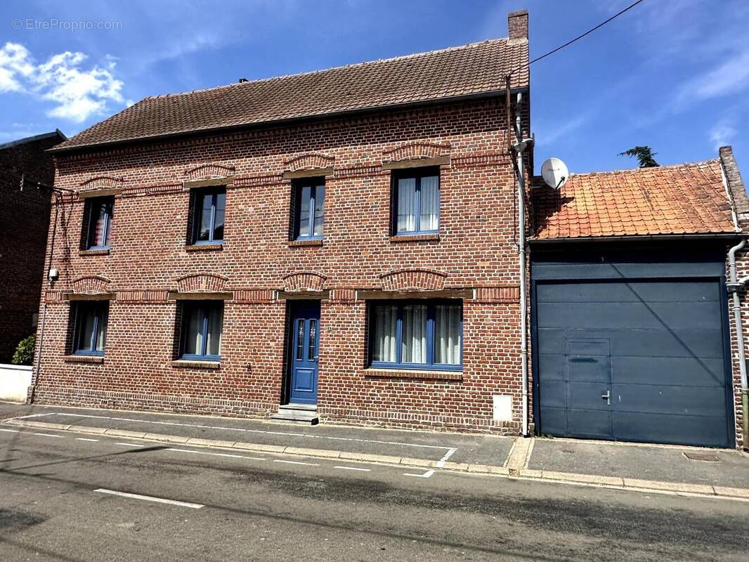 Photo 1 - Maison à ACHEVILLE
