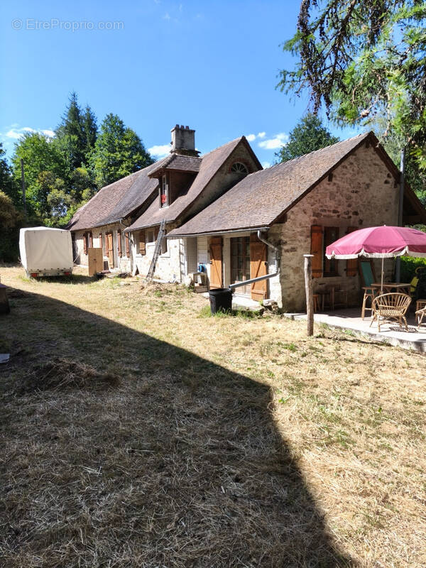 Maison à LES CARS