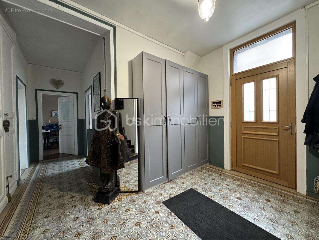 Maison familiale ou ensemble immobilier - photo 9
