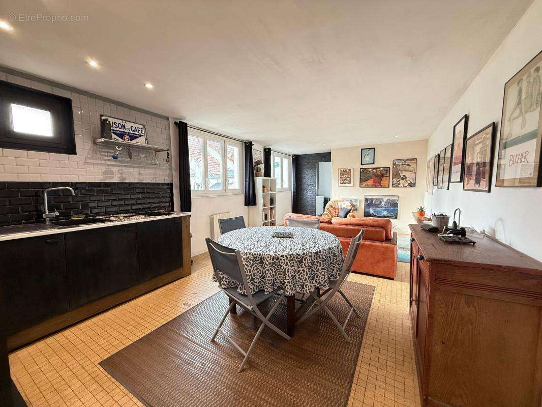 Appartement à BOISSY-SAINT-LEGER