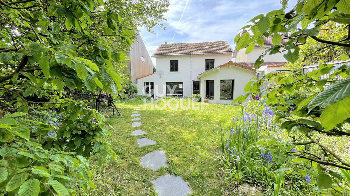 Maison à NANTES