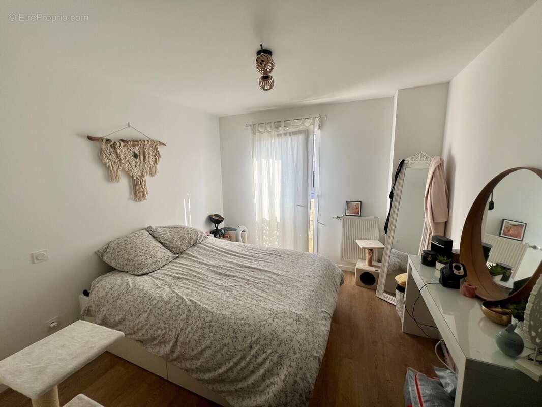 Appartement à BRUYERES-LE-CHATEL