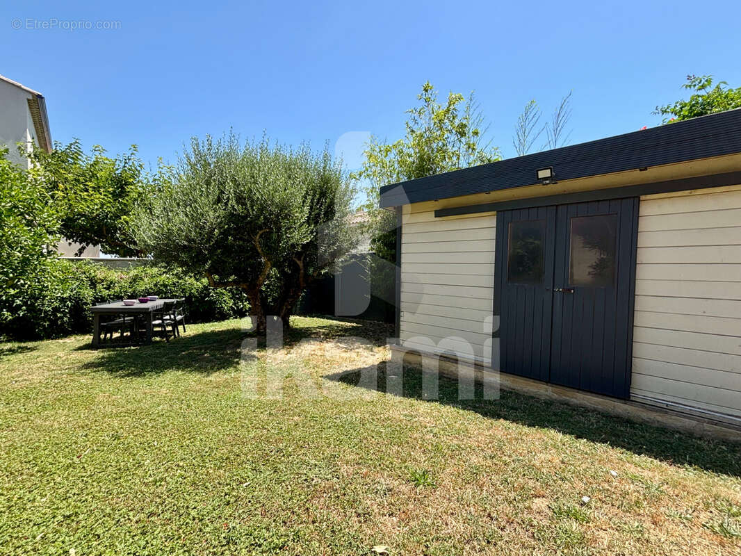 Villa plain-pied 162 m2 - 6 pieces - piscine - double garage - dependance - photo 24